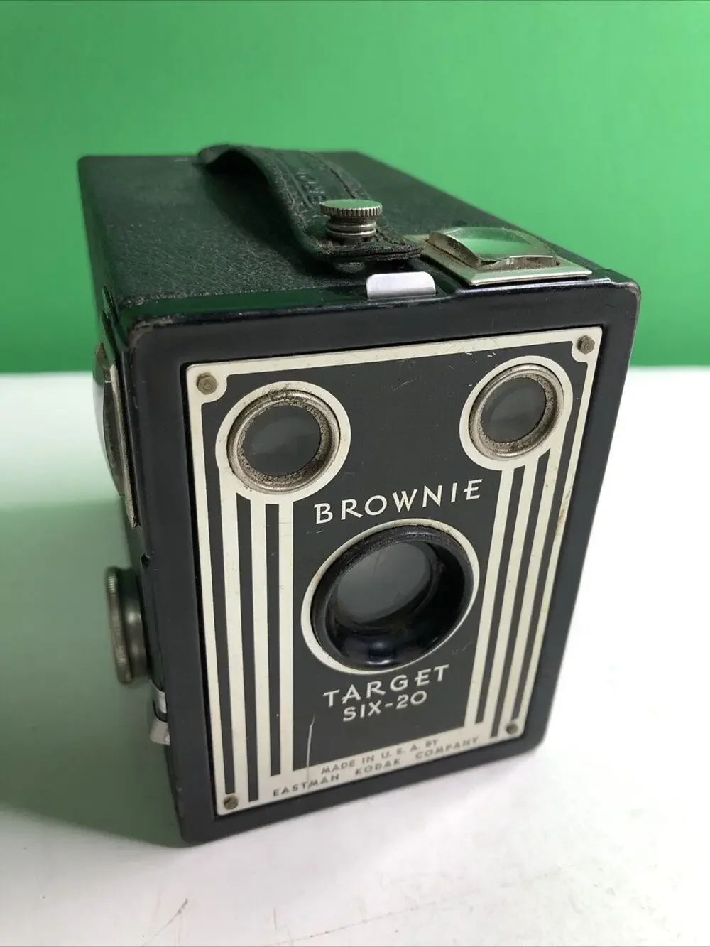 Eastman Kodak Company Brownie Target Six-20 Box Camera Working Shutter Art Deco